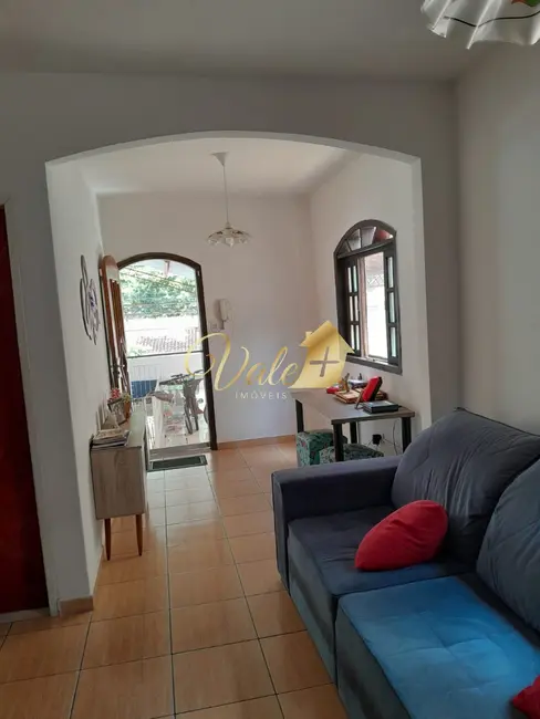 Casa com 5 quartos à venda, 270m2 em Sao Jose Dos Campos - SP - imagem 6 Foto 6 de Casa com 5 quartos à venda, 270m2 em Sao Jose Dos Campos - SP