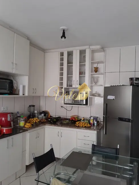 Casa com 5 quartos à venda, 270m2 em Sao Jose Dos Campos - SP - imagem 7 Foto 7 de Casa com 5 quartos à venda, 270m2 em Sao Jose Dos Campos - SP