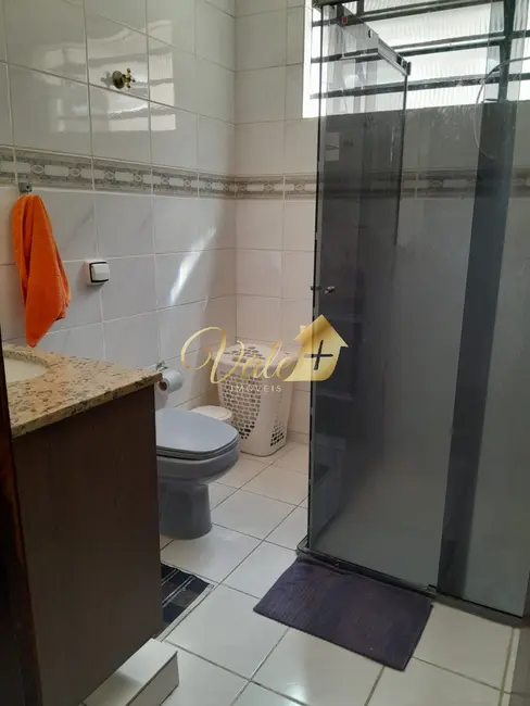 Casa com 5 quartos à venda, 270m2 em Sao Jose Dos Campos - SP - imagem 8 Foto 8 de Casa com 5 quartos à venda, 270m2 em Sao Jose Dos Campos - SP