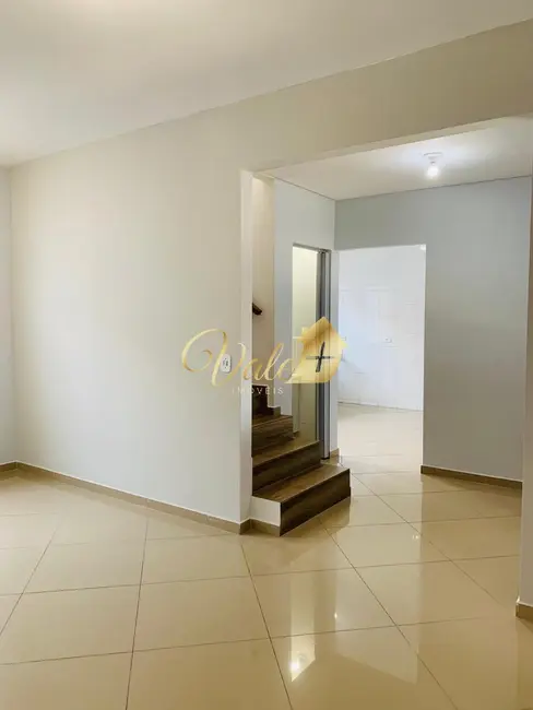 Foto 6 de Casa com 2 quartos à venda, 140m2 em Jardim Gurilândia, Taubate - SP