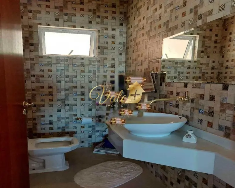 Foto 8 de Casa de Condomínio com 3 quartos à venda, 300m2 em Condomínio Parque Vale dos Lagos, Jacarei - SP