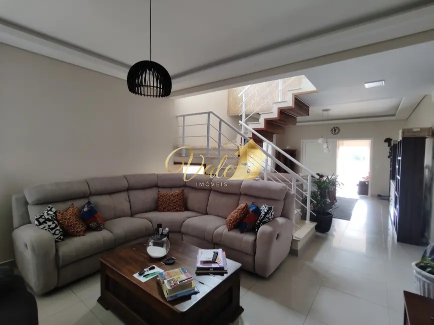 Foto 3 de Casa de Condomínio com 5 quartos à venda, 325m2 em Sao Jose Dos Campos - SP