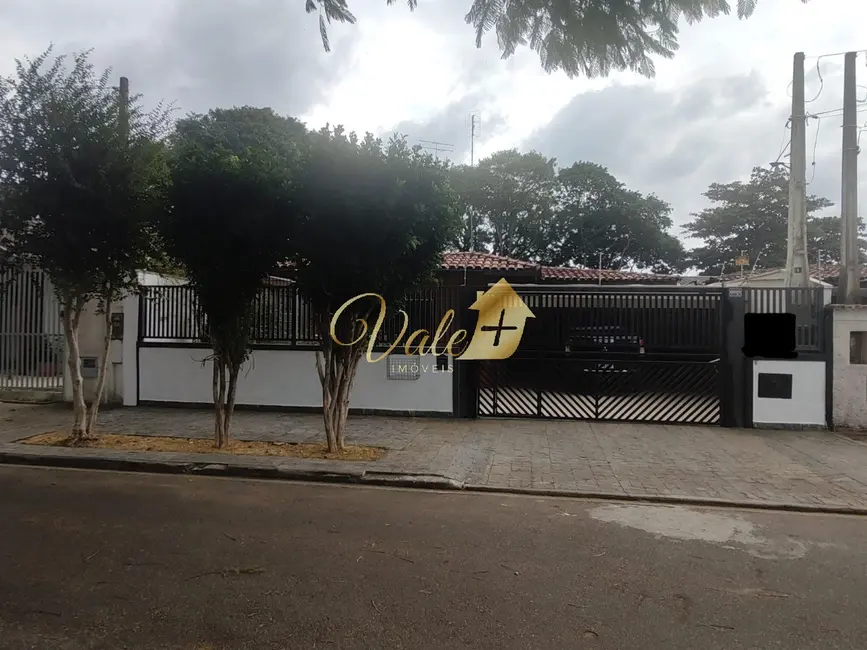 Foto 1 de Casa com 3 quartos à venda, 230m2 em Sao Jose Dos Campos - SP
