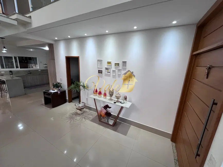 Foto 9 de Casa de Condomínio com 3 quartos à venda, 288m2 em Cacapava - SP