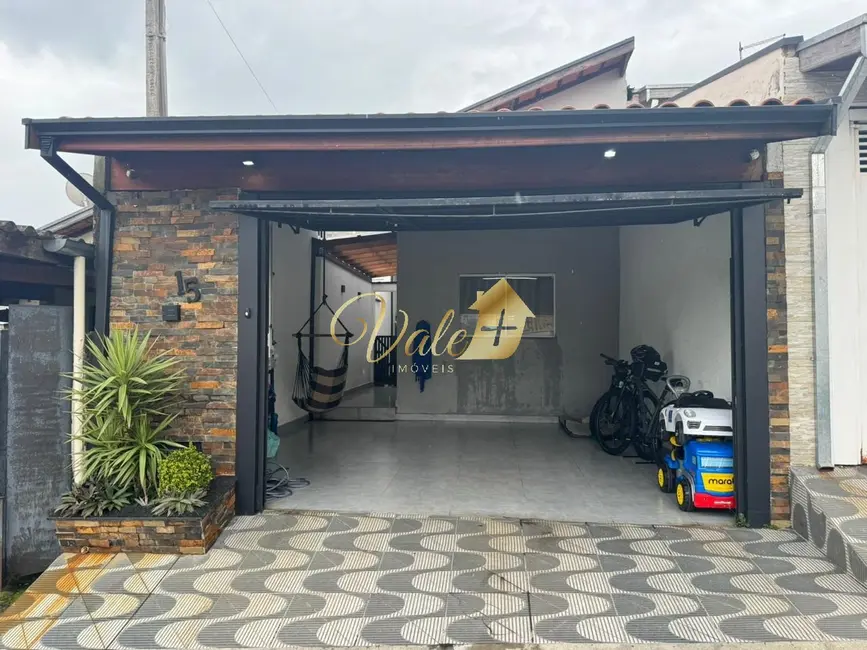 Foto 2 de Casa com 2 quartos à venda, 110m2 em Tremembe - SP