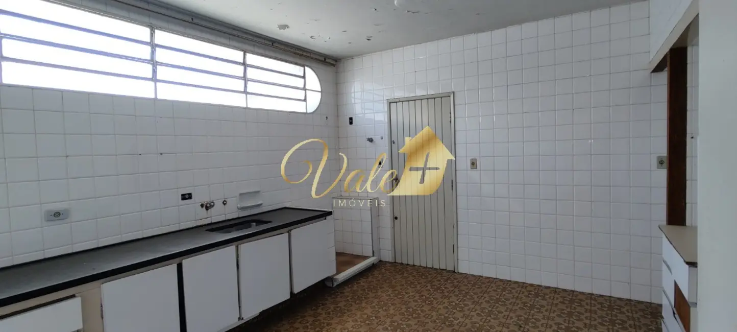 Sala Comercial com 4 quartos à venda, 320m2 em Sao Jose Dos Campos - SP - imagem 7 Foto 7 de Sala Comercial com 4 quartos à venda, 320m2 em Sao Jose Dos Campos - SP
