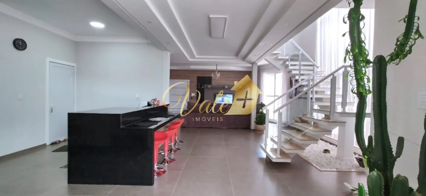 Foto 8 de Casa de Condomínio com 3 quartos à venda, 256m2 em Cacapava - SP