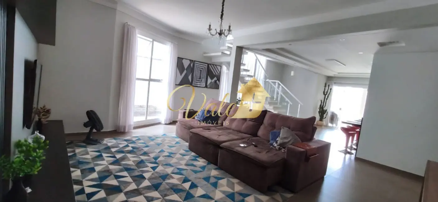 Foto 4 de Casa de Condomínio com 3 quartos à venda, 256m2 em Cacapava - SP