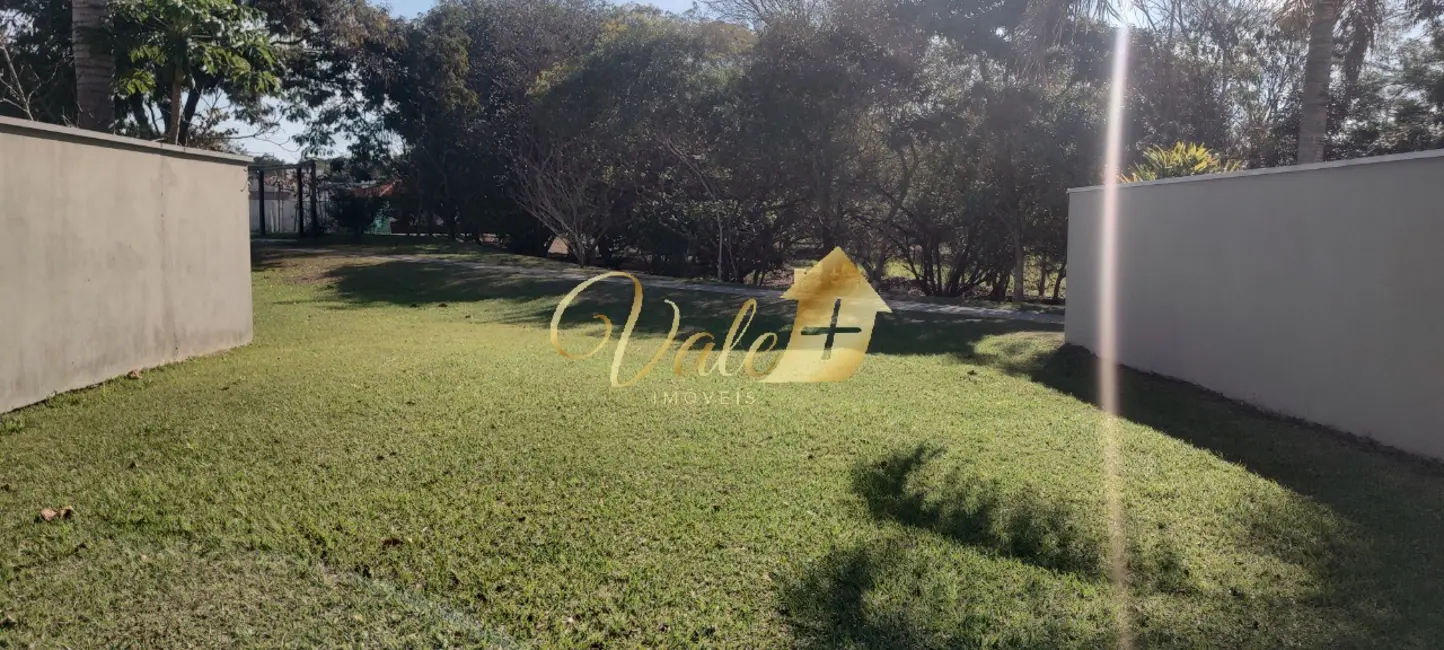 Foto 4 de Terreno / Lote à venda, 308m2 em Tremembe - SP