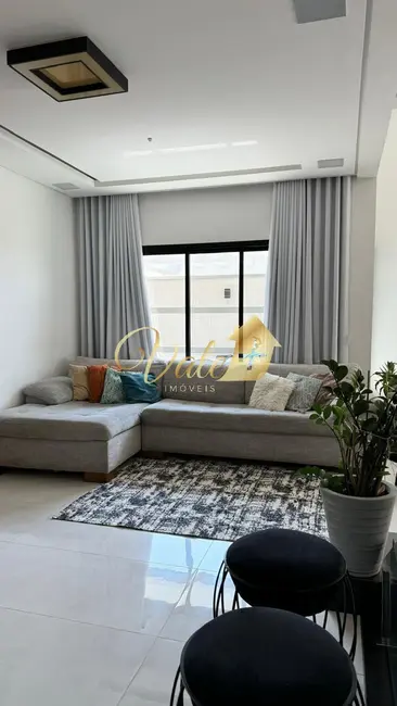 Foto 5 de Casa de Condomínio com 3 quartos à venda, 270m2 em Condomínio Residencial Fogaça, Jacarei - SP
