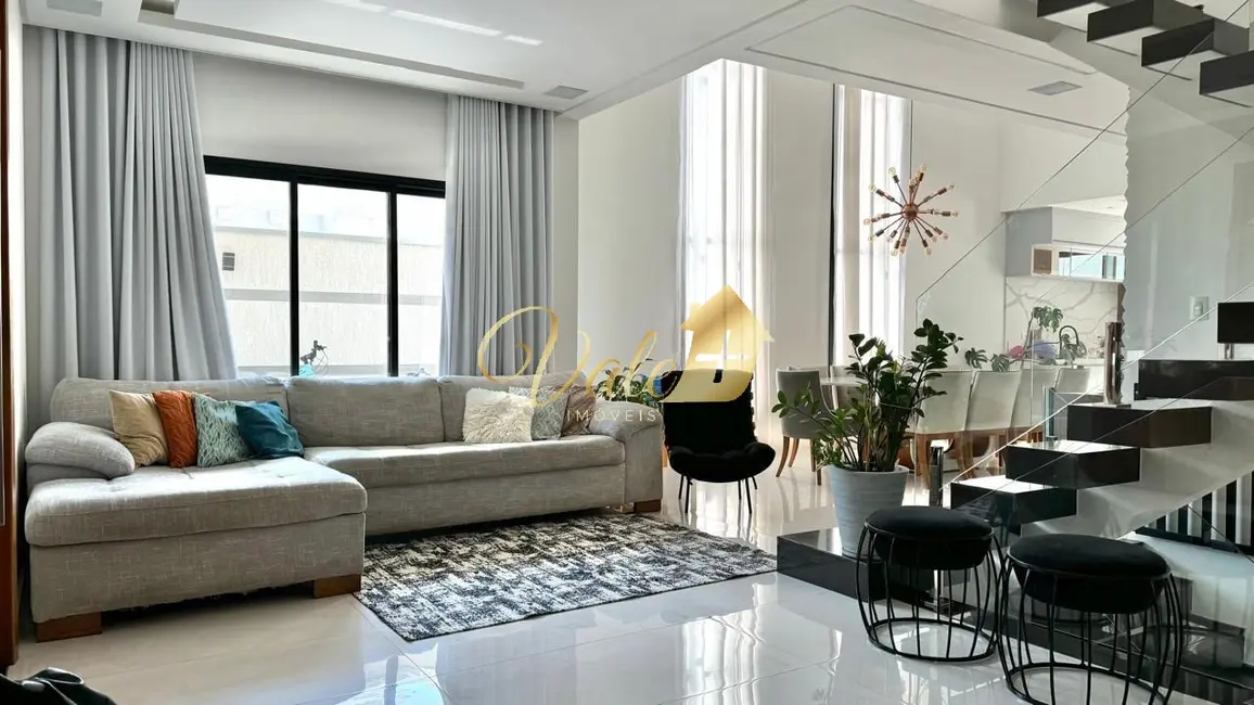 Foto 6 de Casa de Condomínio com 3 quartos à venda, 270m2 em Condomínio Residencial Fogaça, Jacarei - SP