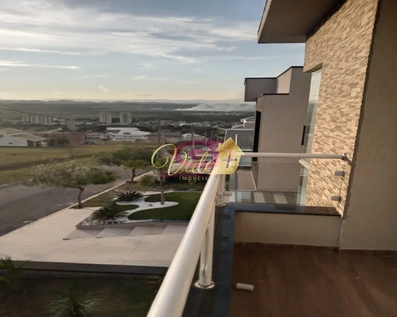 Foto 2 de Casa de Condomínio com 3 quartos à venda, 210m2 em Condomínio Residencial Fogaça, Jacarei - SP