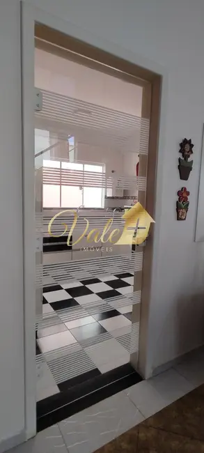 Foto 2 de Casa de Condomínio com 4 quartos à venda, 200m2 em Tremembe - SP