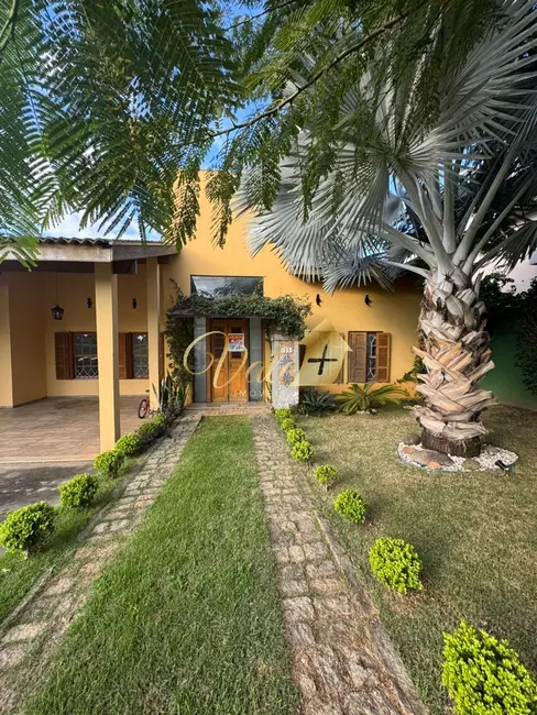 Foto 2 de Casa de Condomínio com 3 quartos à venda e para alugar, 290m2 em Cacapava - SP