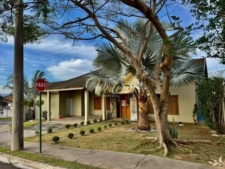 Foto 1 de Casa de Condomínio com 3 quartos à venda e para alugar, 290m2 em Cacapava - SP