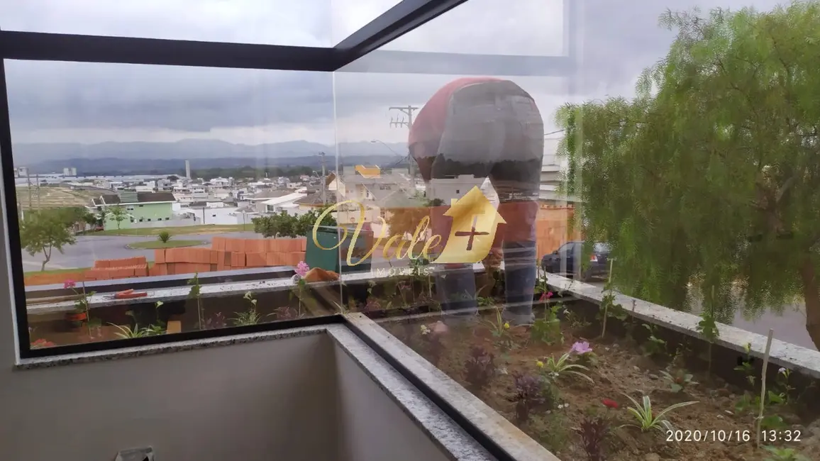 Foto 4 de Casa de Condomínio com 3 quartos à venda, 180m2 em Cacapava - SP