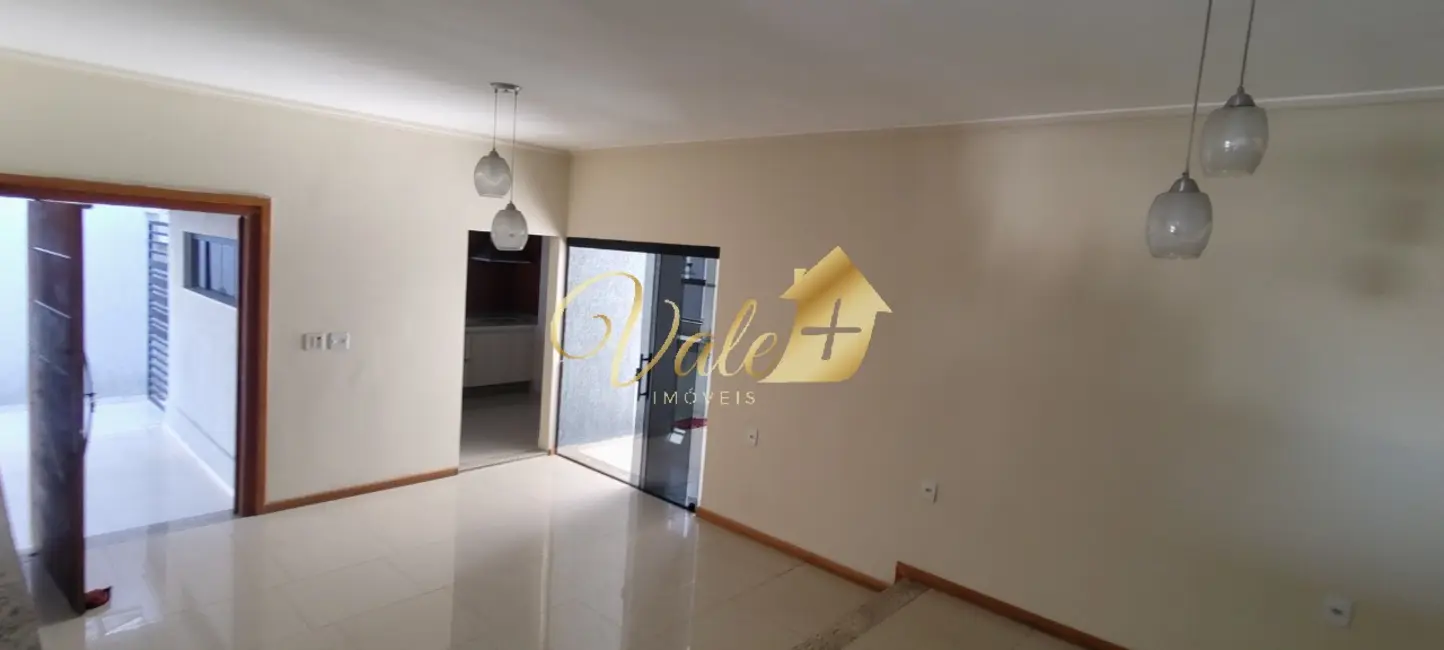 Foto 3 de Casa com 3 quartos à venda, 270m2 em Campos Elíseos, Taubate - SP