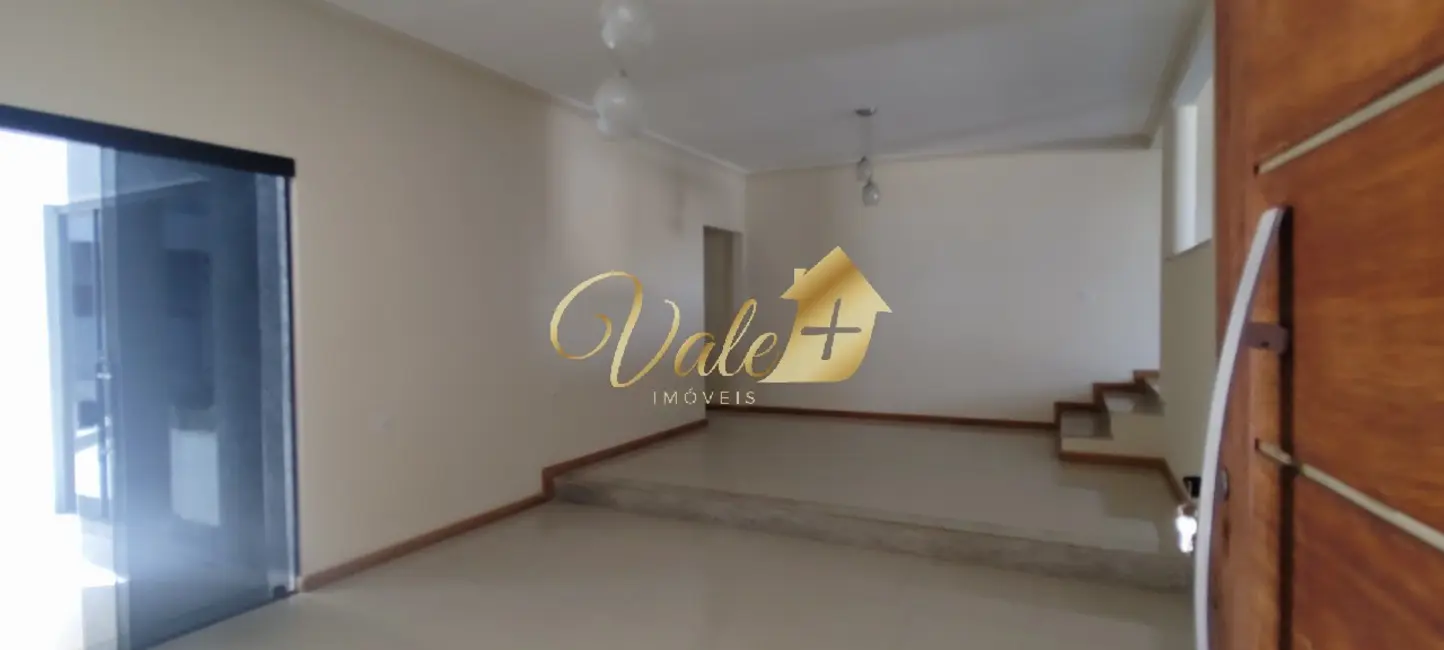 Foto 2 de Casa com 3 quartos à venda, 270m2 em Campos Elíseos, Taubate - SP