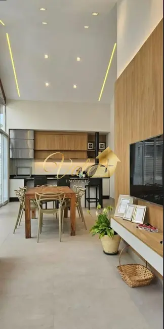 Foto 2 de Casa de Condomínio com 3 quartos à venda, 175m2 em Loteamento Villa Branca, Jacarei - SP