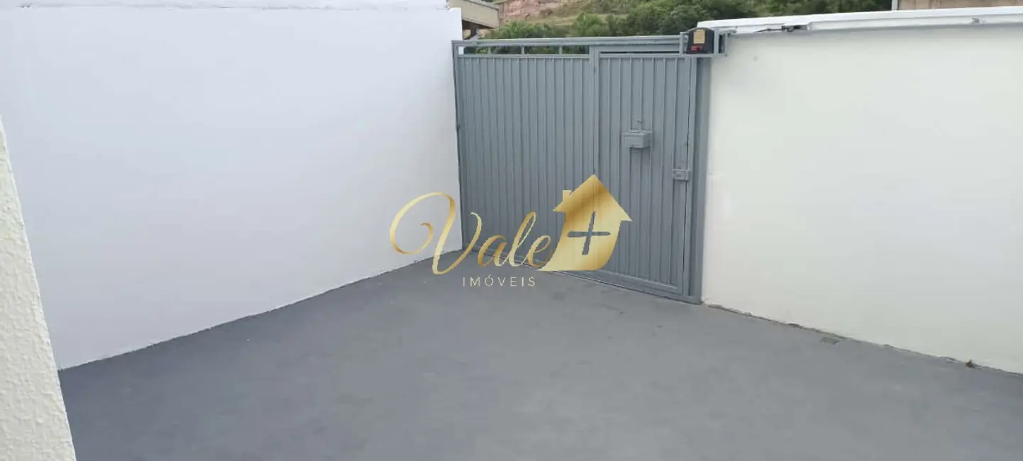 Foto 2 de Casa com 2 quartos à venda, 150m2 em Sao Jose Dos Campos - SP
