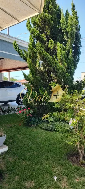 Foto 2 de Casa de Condomínio com 3 quartos à venda, 160m2 em Tremembe - SP