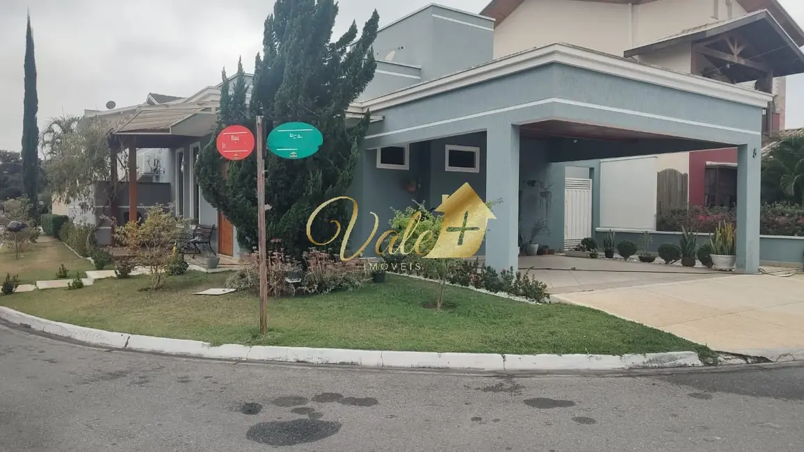 Foto 1 de Casa de Condomínio com 3 quartos à venda, 160m2 em Tremembe - SP