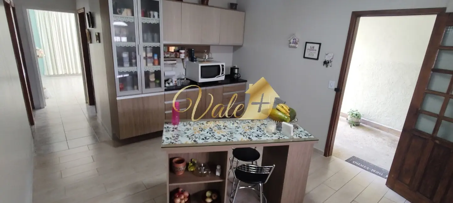 Casa com 3 quartos à venda, 170m2 em Tremembe - SP - imagem 3 Foto 3 de Casa com 3 quartos à venda, 170m2 em Tremembe - SP