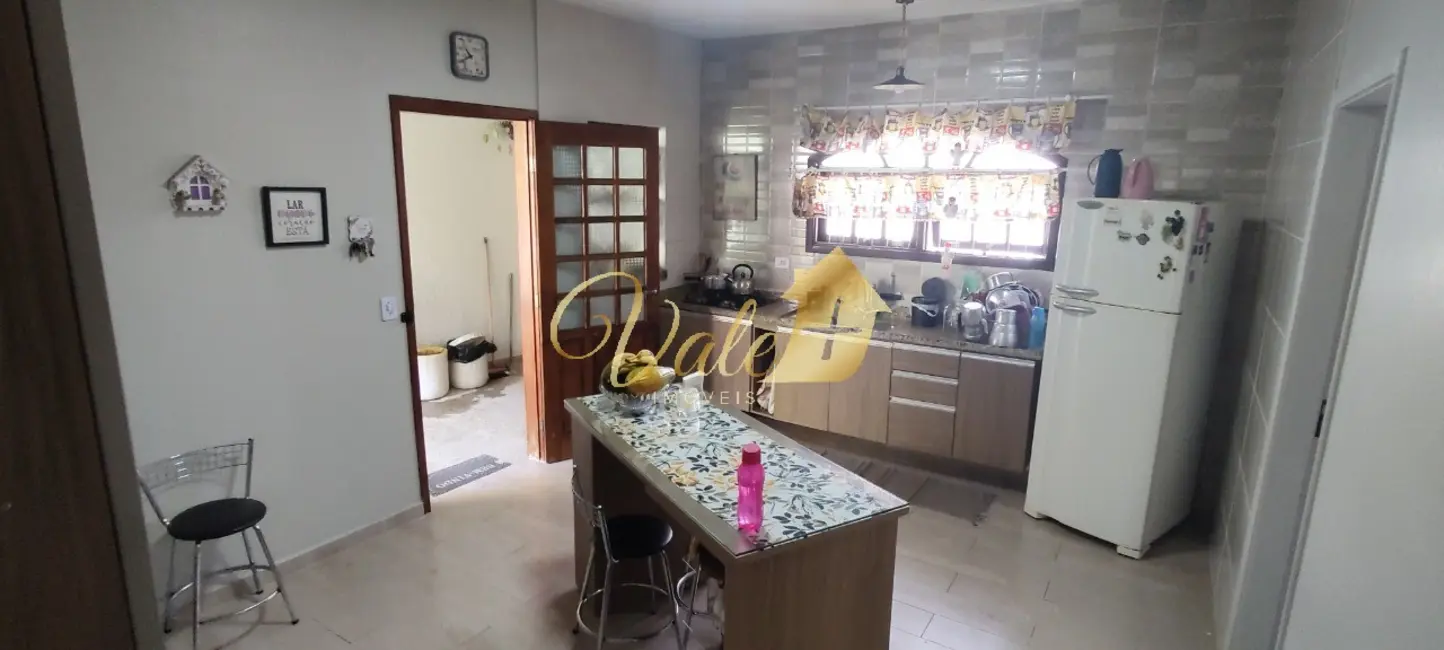 Casa com 3 quartos à venda, 170m2 em Tremembe - SP - imagem 5 Foto 5 de Casa com 3 quartos à venda, 170m2 em Tremembe - SP