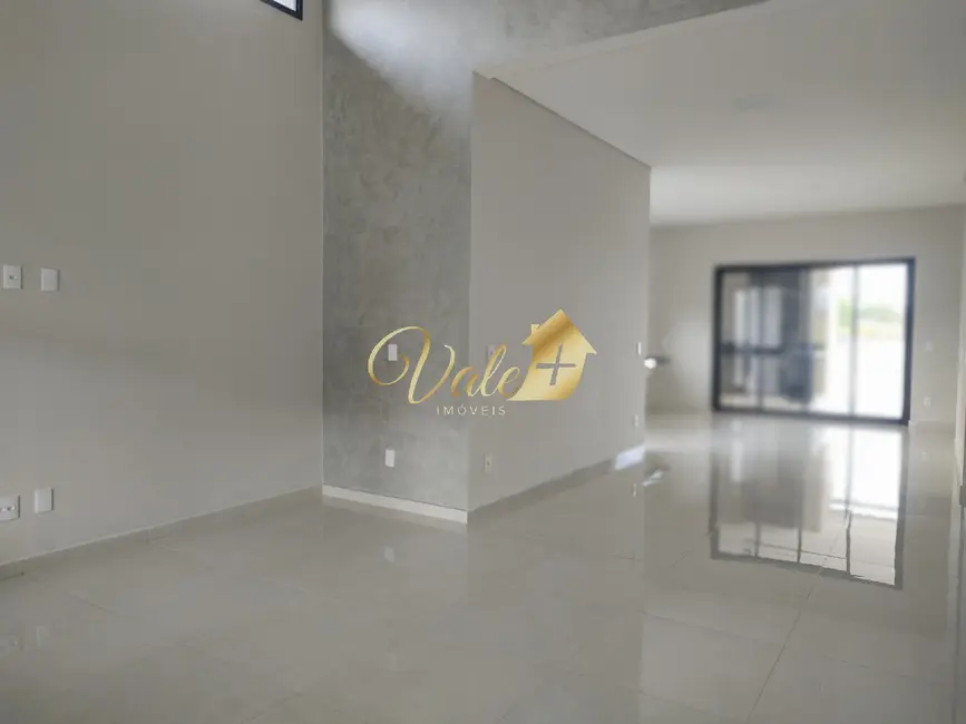 Foto 5 de Casa de Condomínio com 3 quartos à venda, 227m2 em Parque Residencial Maria Elmira, Cacapava - SP