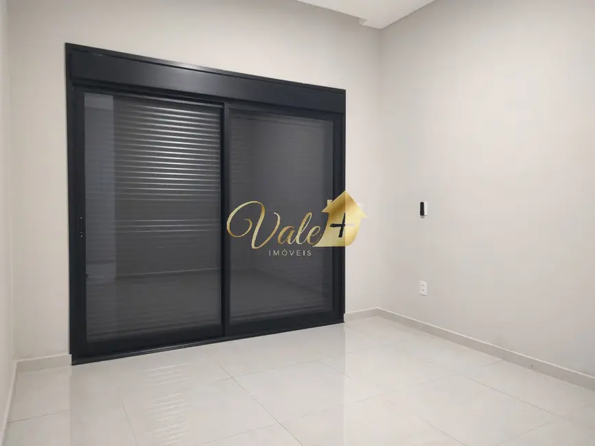 Foto 9 de Casa de Condomínio com 3 quartos à venda, 227m2 em Parque Residencial Maria Elmira, Cacapava - SP