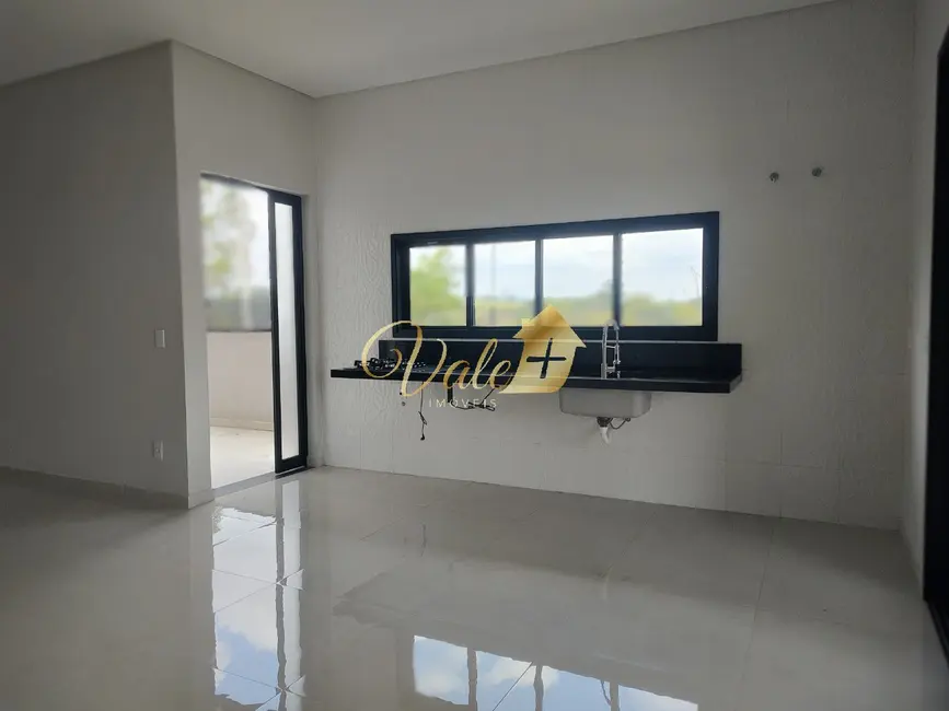 Foto 4 de Casa de Condomínio com 3 quartos à venda, 227m2 em Parque Residencial Maria Elmira, Cacapava - SP