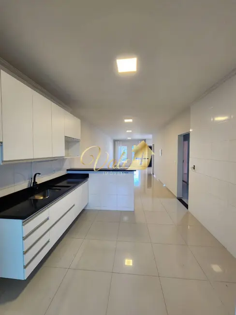 Foto 6 de Casa de Condomínio com 3 quartos à venda, 150m2 em Tremembe - SP