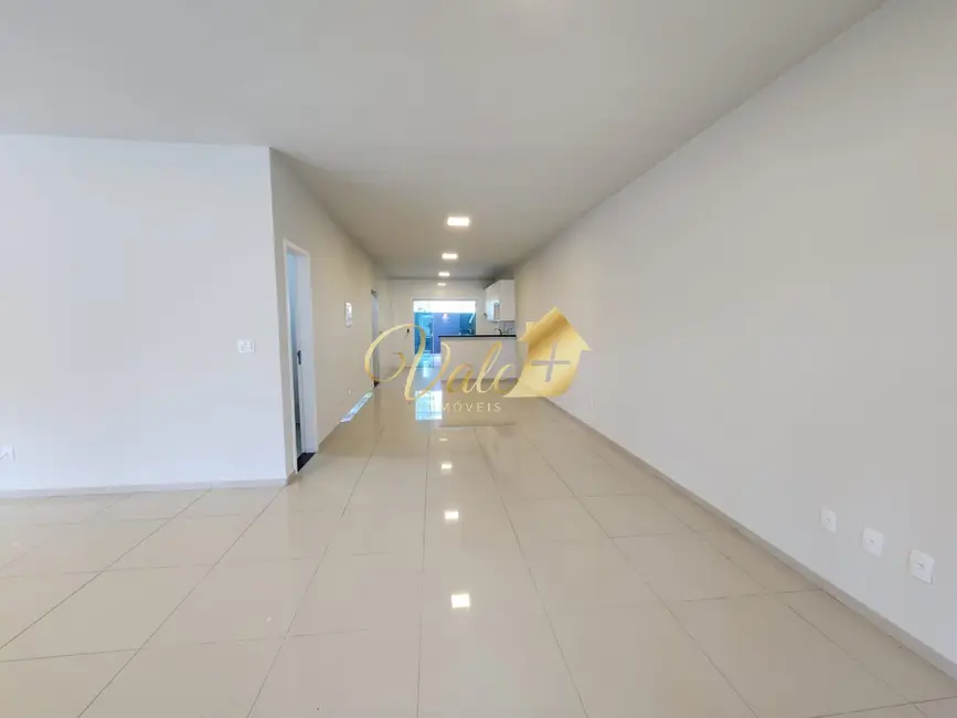 Foto 4 de Casa de Condomínio com 3 quartos à venda, 150m2 em Tremembe - SP