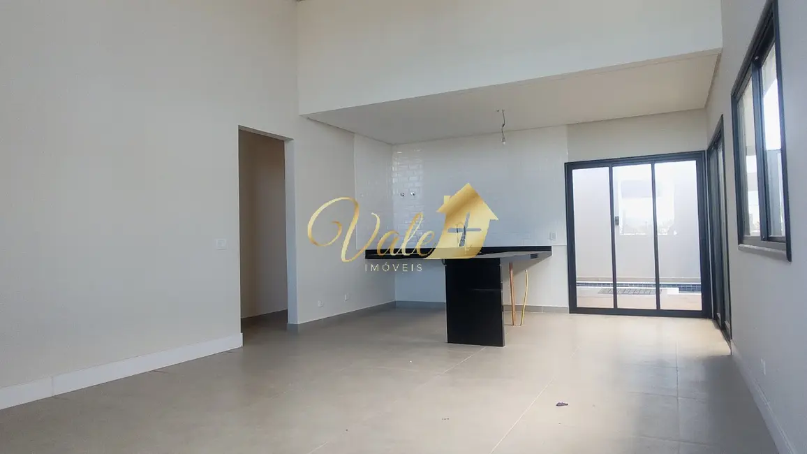 Foto 2 de Casa de Condomínio com 3 quartos à venda, 175m2 em Sao Jose Dos Campos - SP