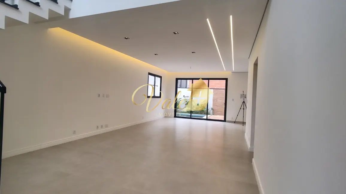 Foto 4 de Casa de Condomínio com 3 quartos à venda, 288m2 em Sao Jose Dos Campos - SP