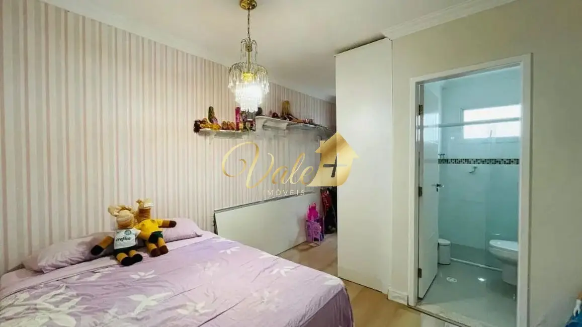 Foto 9 de Casa de Condomínio com 3 quartos à venda, 250m2 em Sao Jose Dos Campos - SP