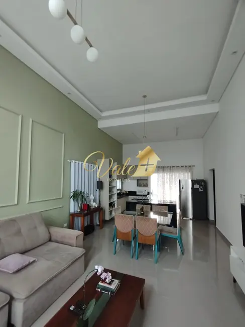 Foto 1 de Casa de Condomínio com 3 quartos à venda, 160m2 em Bairro do Grama, Cacapava - SP