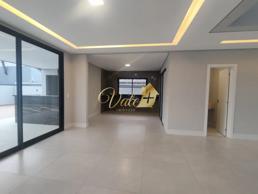 Foto 6 de Casa de Condomínio com 3 quartos à venda, 245m2 em Cacapava - SP