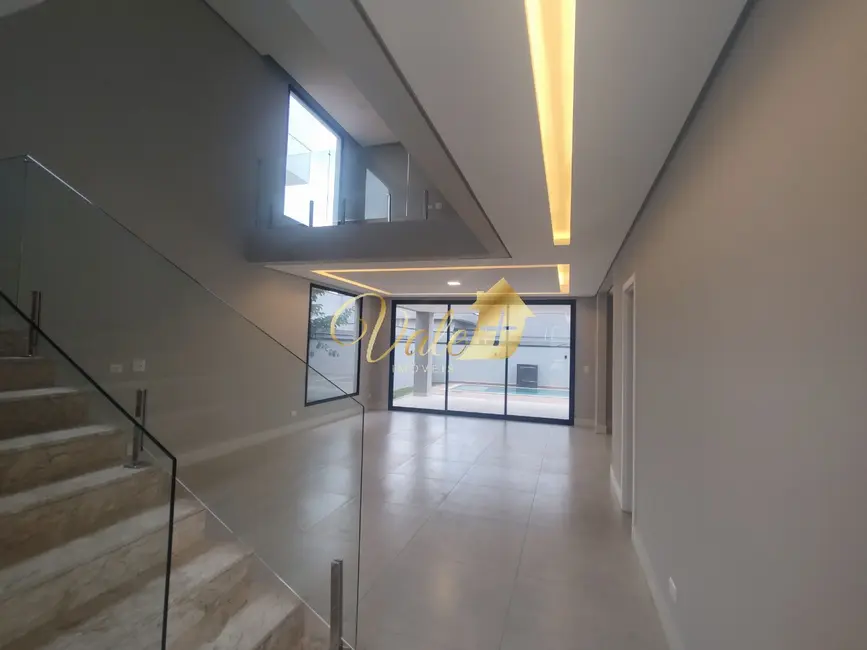 Foto 3 de Casa de Condomínio com 3 quartos à venda, 245m2 em Cacapava - SP