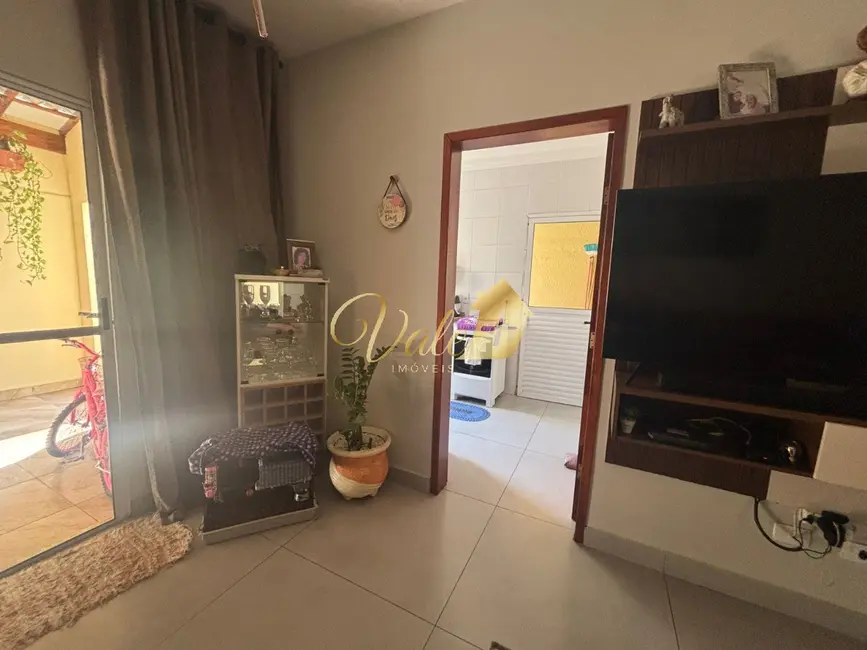 Foto 9 de Casa de Condomínio com 2 quartos à venda, 65m2 em Vila Paraíso, Cacapava - SP