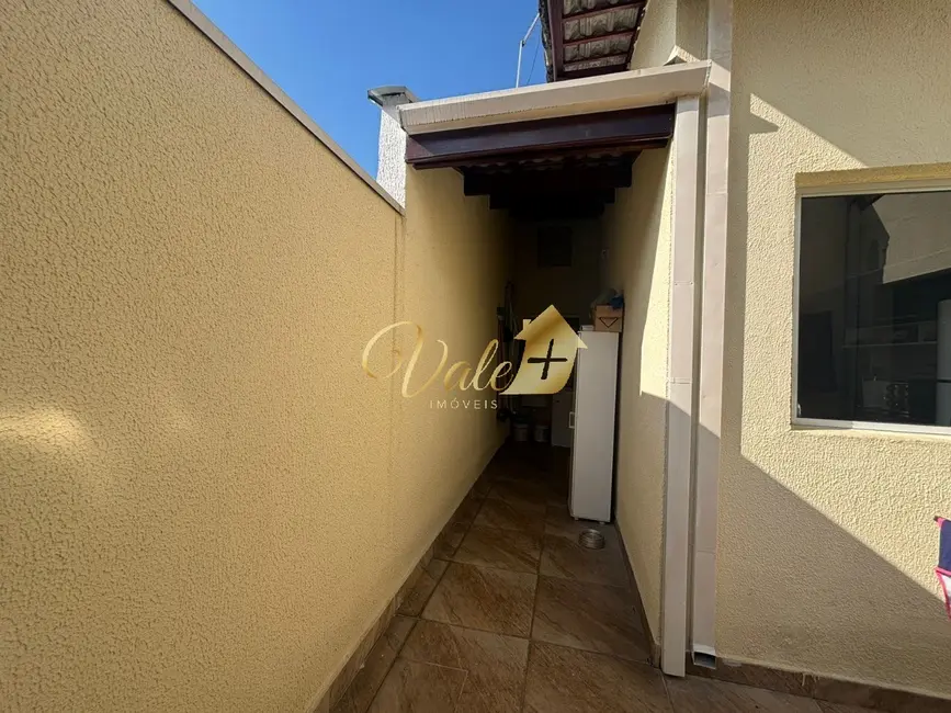 Foto 4 de Casa de Condomínio com 2 quartos à venda, 65m2 em Vila Paraíso, Cacapava - SP