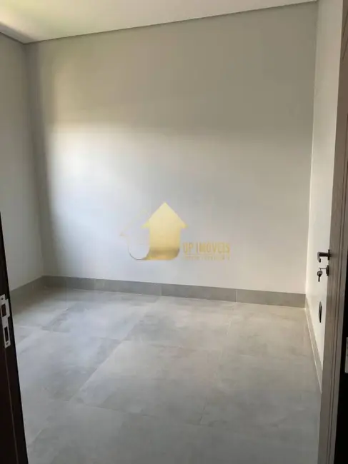 Casa com 3 quartos à venda, 132m2 em Jardim Imperial, Cuiaba - MT - imagem 5 Foto 5 de Casa com 3 quartos à venda, 132m2 em Jardim Imperial, Cuiaba - MT