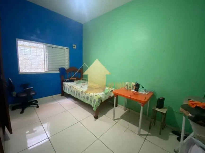 Foto 2 de Casa com 4 quartos à venda, 250m2 em Baú, Cuiaba - MT