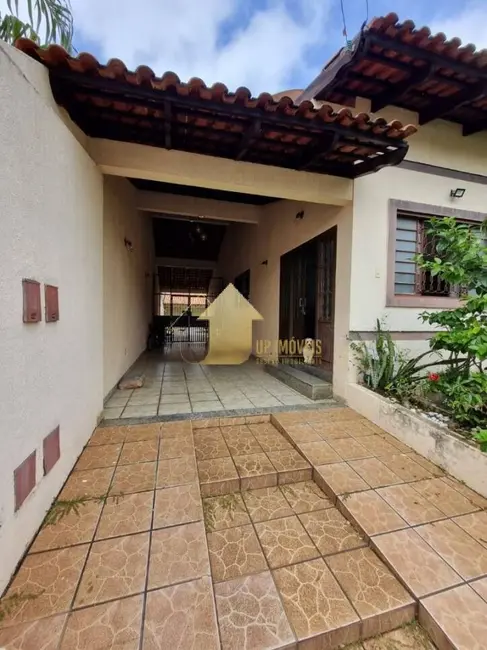 Foto 2 de Casa com 4 quartos à venda, 350m2 em Jardim Itália, Cuiaba - MT
