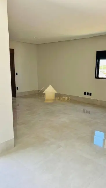 Casa de Condomínio com 4 quartos à venda, 280m2 em Jardim Itália, Cuiaba - MT - imagem 8 Foto 8 de Casa de Condomínio com 4 quartos à venda, 280m2 em Jardim Itália, Cuiaba - MT
