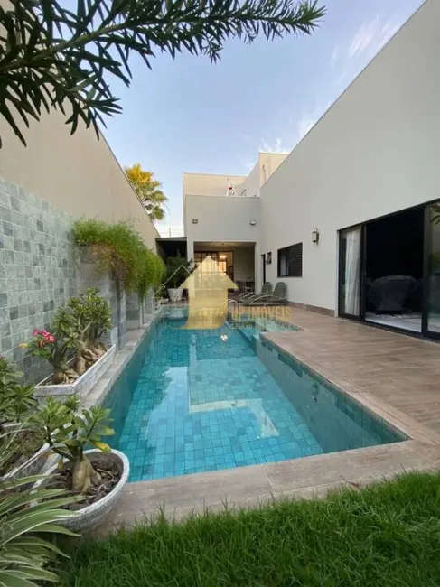 Casa de Condomínio com 4 quartos à venda, 357m2 em Cuiaba - MT - imagem 3 Foto 3 de Casa de Condomínio com 4 quartos à venda, 357m2 em Cuiaba - MT