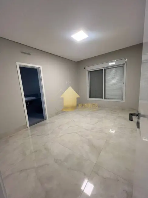 Foto 5 de Casa de Condomínio com 4 quartos à venda, 300m2 em Cuiaba - MT