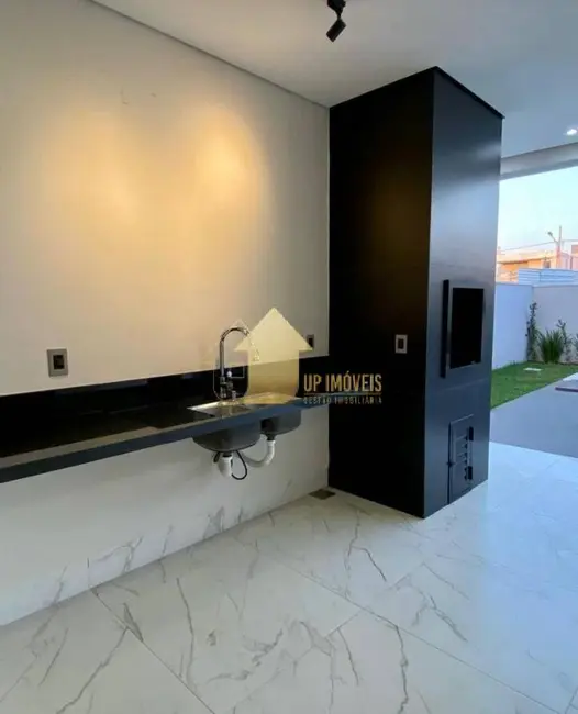Sobrado com 4 quartos à venda, 222m2 em Cuiaba - MT - imagem 6 Foto 6 de Sobrado com 4 quartos à venda, 222m2 em Cuiaba - MT