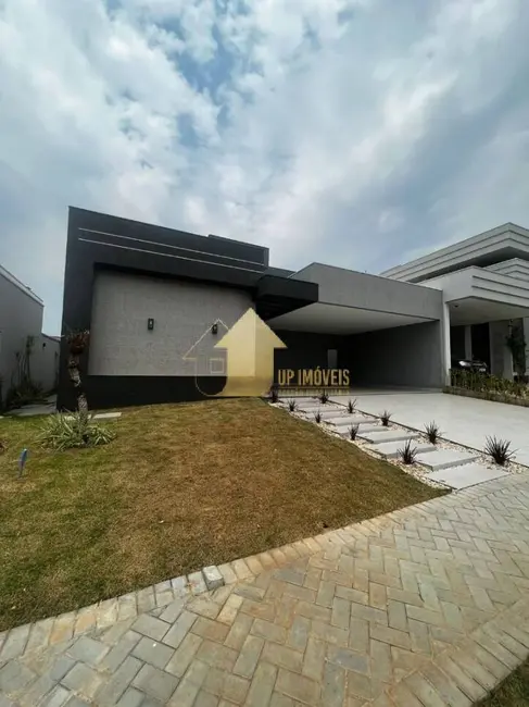 Foto 1 de Casa com 3 quartos à venda, 250m2 em Morada dos Nobres, Cuiaba - MT