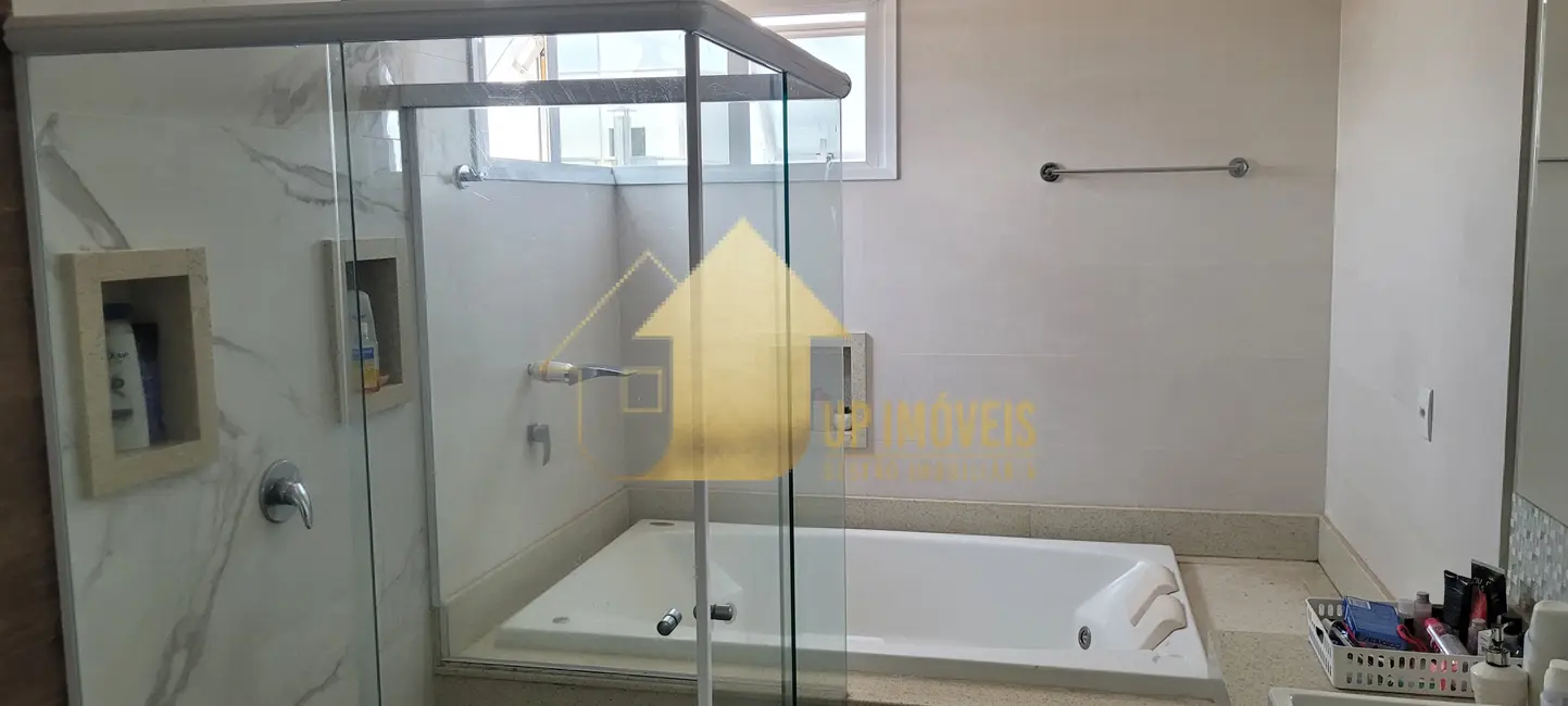 Foto 11 de Sobrado à venda, 450m2 em Cuiaba - MT